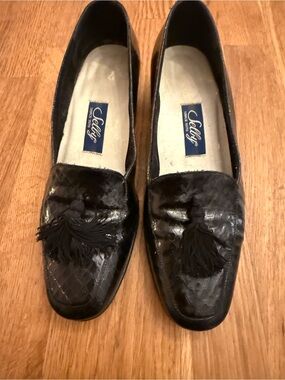 Selby Black Tassel Vintage Loafers for Women